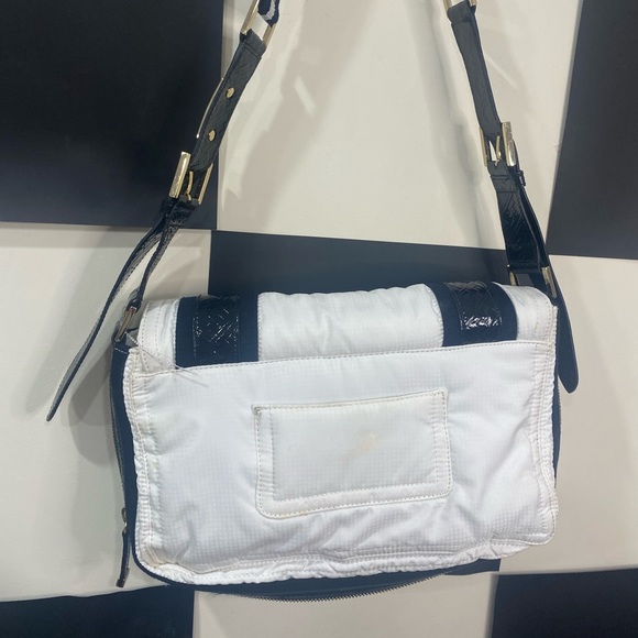 L.A.M.B. Y2K WESTWOOD MESSENGER FLAP BAG WHITE GWEN STEFANI BLACK GOLD PURSE - Picture 9 of 11